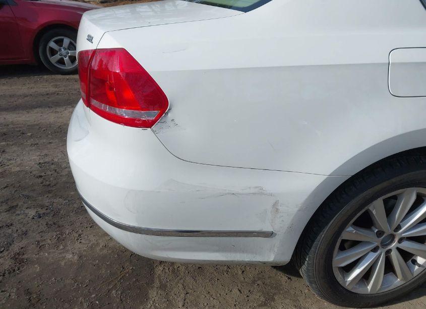 Photo 15 of 2013 Volkswagen Passat 2.5L SEL (VIN 1VWCP7A31DC104959)