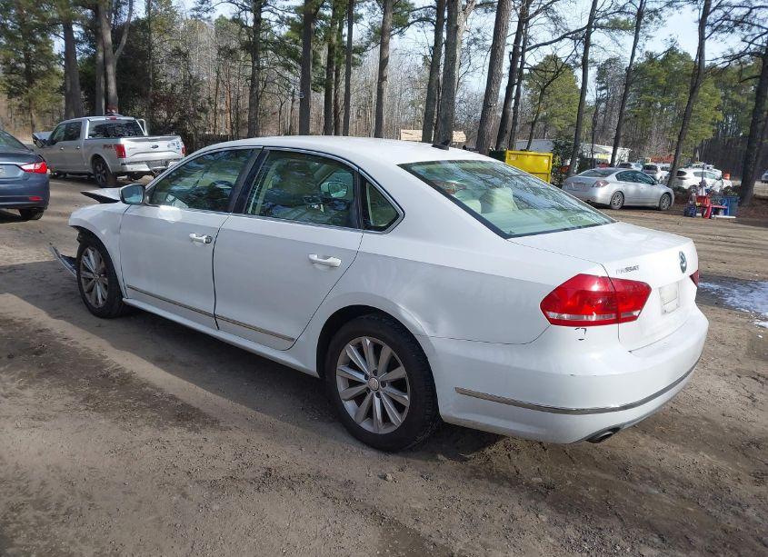 Photo 3 of 2013 Volkswagen Passat 2.5L SEL (VIN 1VWCP7A31DC104959)