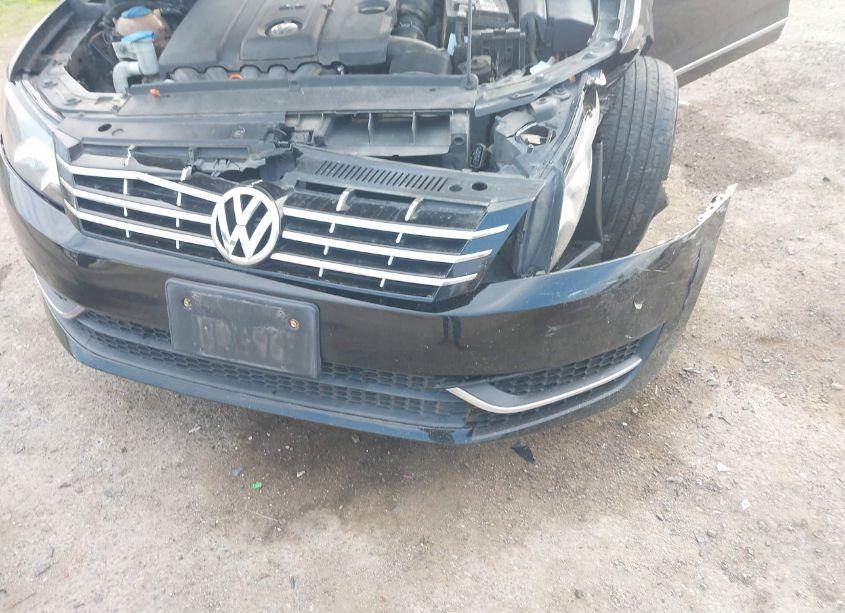 Photo 14 of 2012 Volkswagen Passat 2.5L SEL (VIN 1VWCP7A32CC054149)