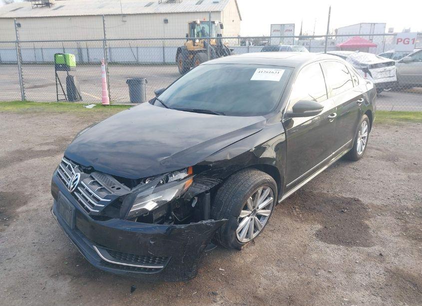 Photo 2 of 2012 Volkswagen Passat 2.5L SEL (VIN 1VWCP7A32CC054149)