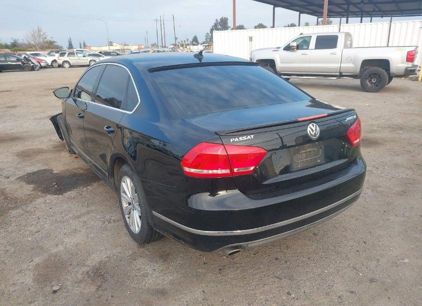 Photo 3 of 2012 Volkswagen Passat 2.5L SEL (VIN 1VWCP7A32CC054149)