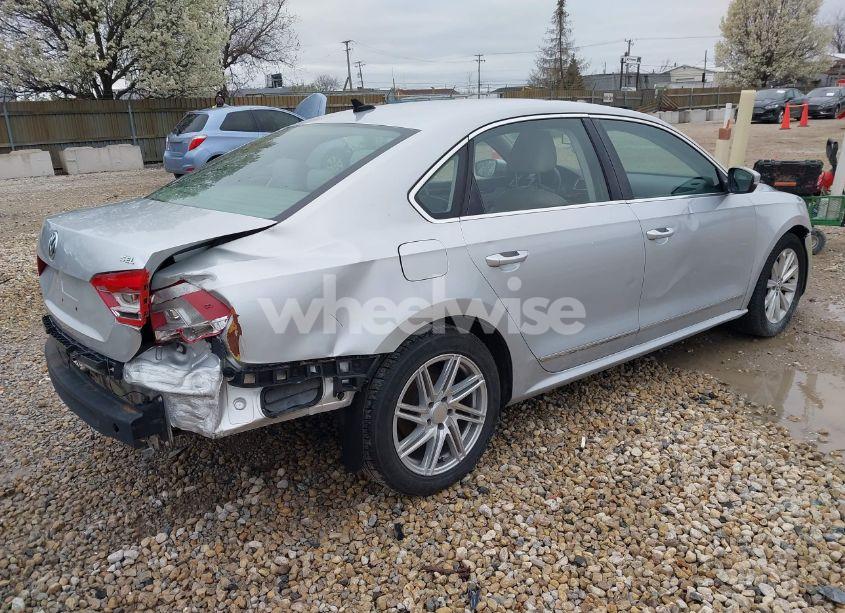 Photo 4 of 2012 Volkswagen Passat 2.5L SEL PREMIUM (VIN 1VWCP7A34CC079912)