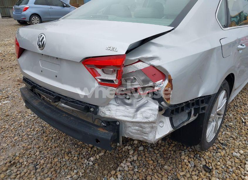 Photo 6 of 2012 Volkswagen Passat 2.5L SEL PREMIUM (VIN 1VWCP7A34CC079912)