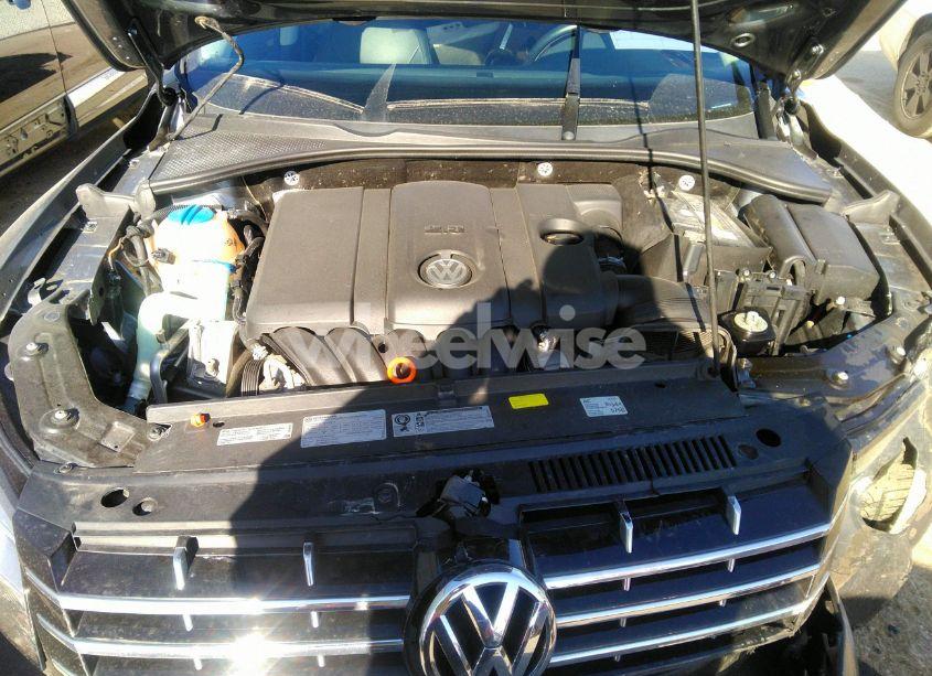 Photo 10 of 2013 Volkswagen Passat 2.5L SEL (VIN 1VWCP7A34DC065784)