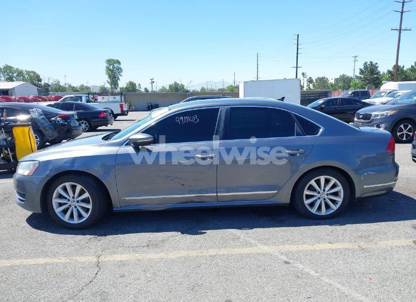 Photo 6 of 2012 Volkswagen Passat 2.5L SEL (VIN 1VWCP7A35CC029004)