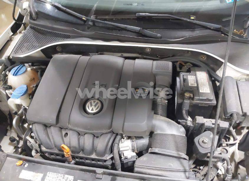 Photo 10 of 2012 Volkswagen Passat 2.5L SEL PREMIUM (VIN 1VWCP7A35CC104882)