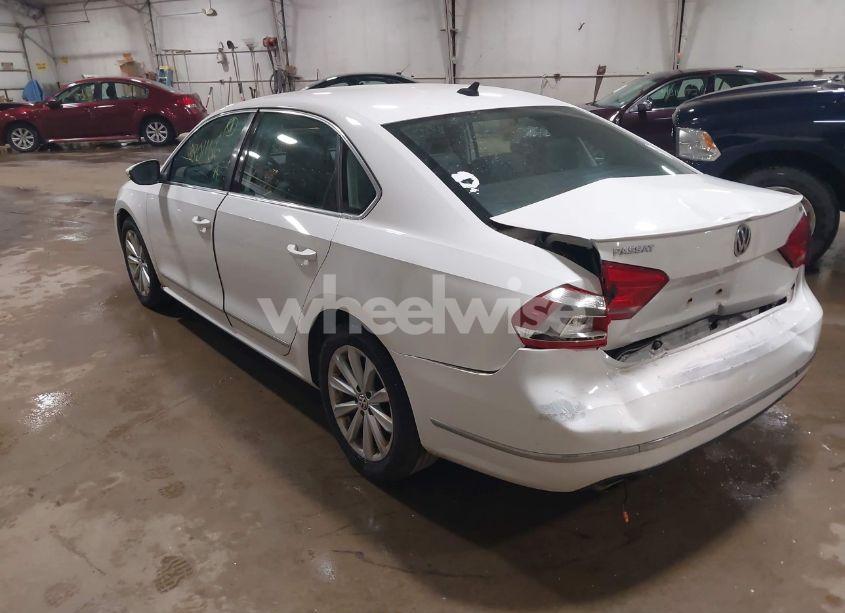 Photo 3 of 2012 Volkswagen Passat 2.5L SEL PREMIUM (VIN 1VWCP7A35CC104882)