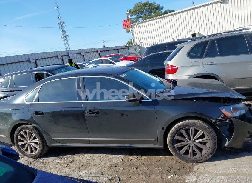 Photo 13 of 2013 Volkswagen Passat 2.5L SEL PREMIUM (VIN 1VWCP7A36DC078942)