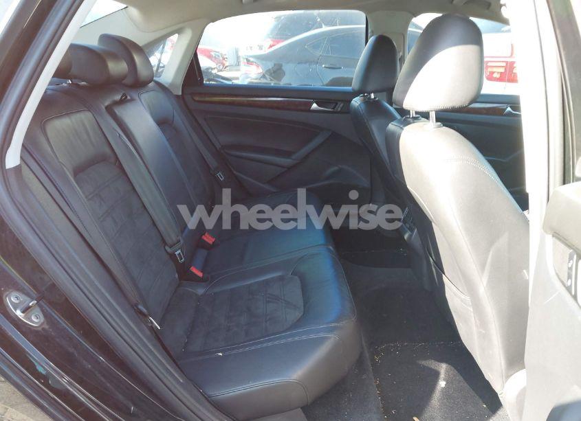 Photo 8 of 2013 Volkswagen Passat 2.5L SEL PREMIUM (VIN 1VWCP7A36DC078942)