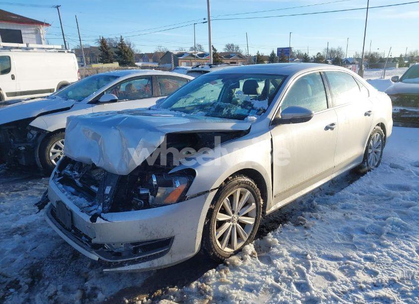 Photo 2 of 2012 Volkswagen Passat 2.5L SEL PREMIUM (VIN 1VWCP7A37CC105810)
