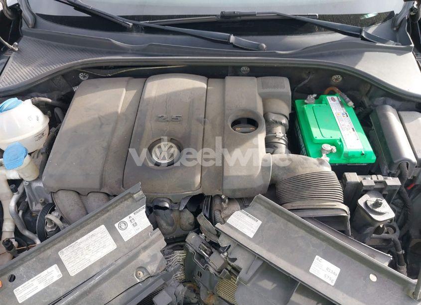 Photo 10 of 2013 Volkswagen Passat 2.5L SEL PREMIUM (VIN 1VWCP7A37DC056870)