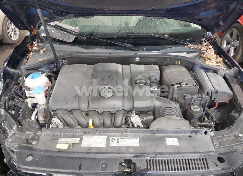 Photo 10 of 2013 Volkswagen Passat 2.5L SEL PREMIUM (VIN 1VWCP7A37DC150036)
