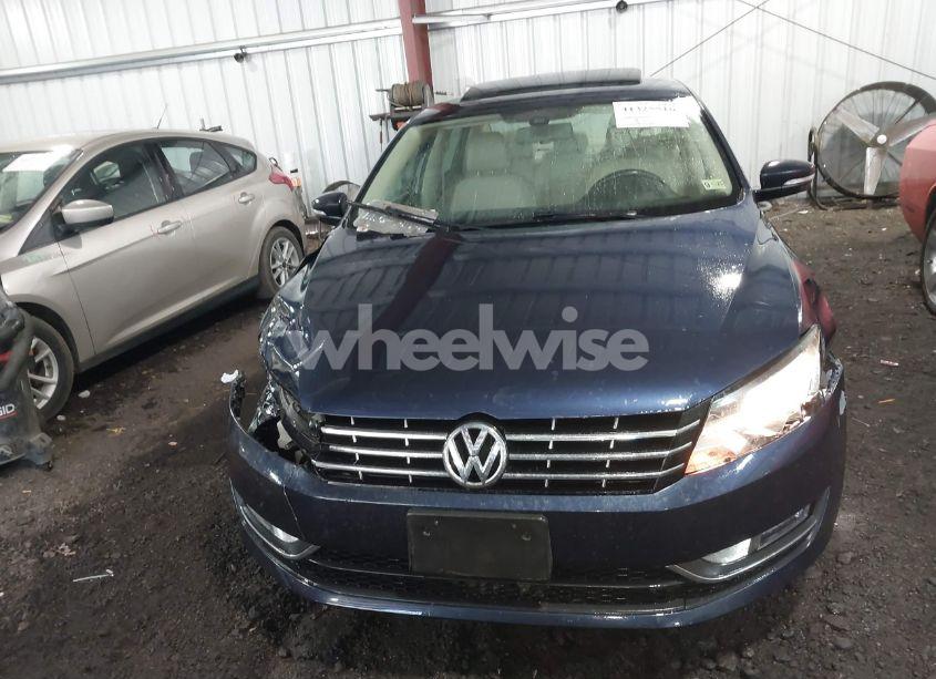 Photo 12 of 2013 Volkswagen Passat 2.5L SEL PREMIUM (VIN 1VWCP7A37DC150036)