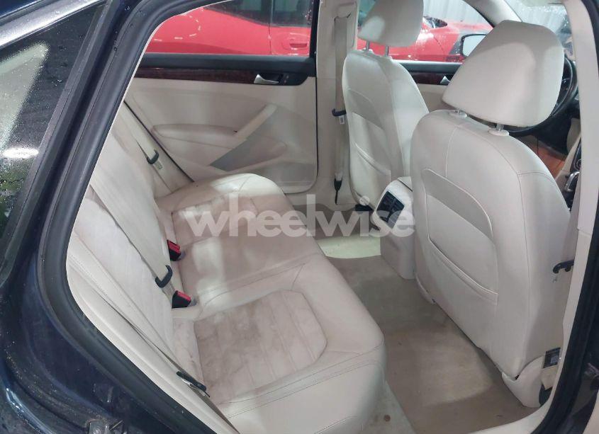 Photo 8 of 2013 Volkswagen Passat 2.5L SEL PREMIUM (VIN 1VWCP7A37DC150036)