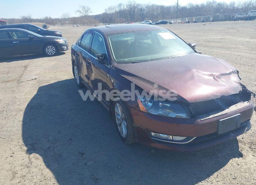 2013 Volkswagen Passat 2.5L SEL PREMIUM (VIN 1VWCP7A39DC052321) main photo