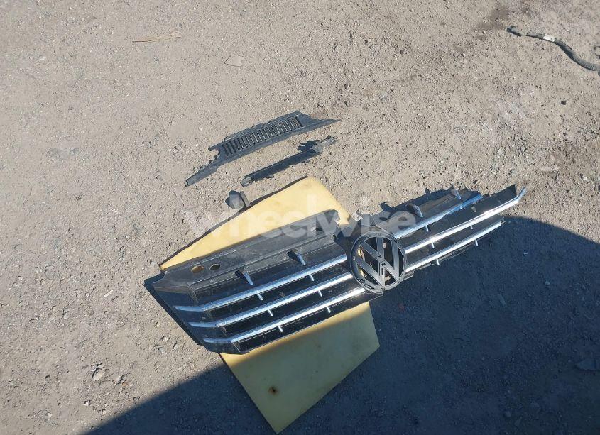 Photo 12 of 2013 Volkswagen Passat 2.5L SEL PREMIUM (VIN 1VWCP7A39DC052321)