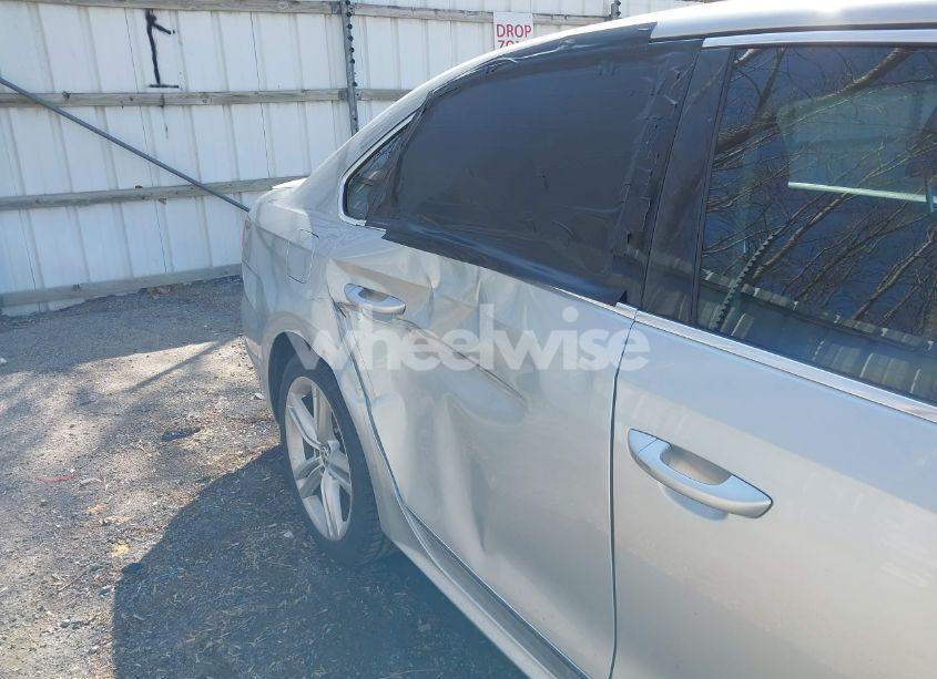 Photo 6 of 2014 Volkswagen Passat 1.8T SEL PREMIUM (VIN 1VWCS7A30EC033494)