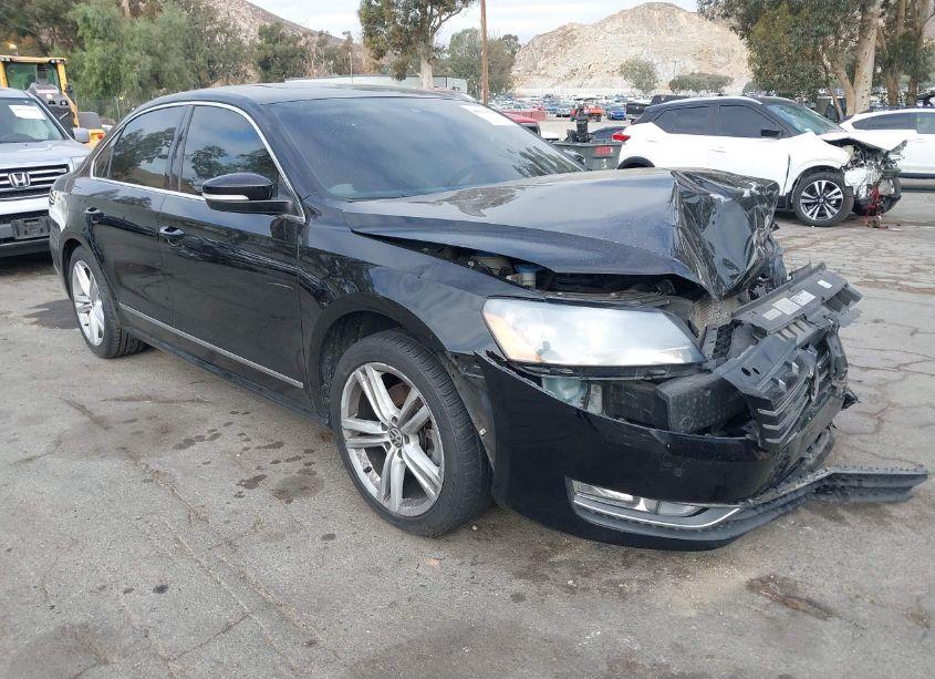 2014 Volkswagen Passat 1.8T SEL PREMIUM (VIN 1VWCS7A31EC084857) main photo