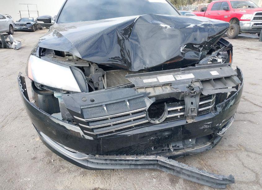 Photo 12 of 2014 Volkswagen Passat 1.8T SEL PREMIUM (VIN 1VWCS7A31EC084857)