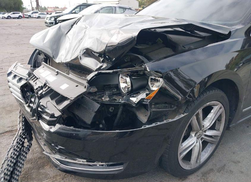 Photo 6 of 2014 Volkswagen Passat 1.8T SEL PREMIUM (VIN 1VWCS7A31EC084857)
