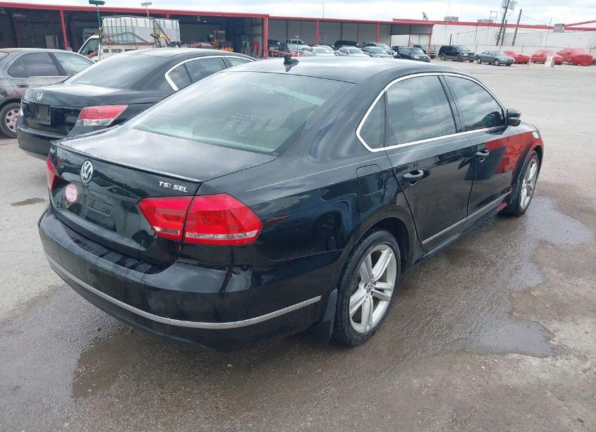 Photo 4 of 2014 Volkswagen Passat 1.8T SEL PREMIUM (VIN 1VWCS7A32EC019791)