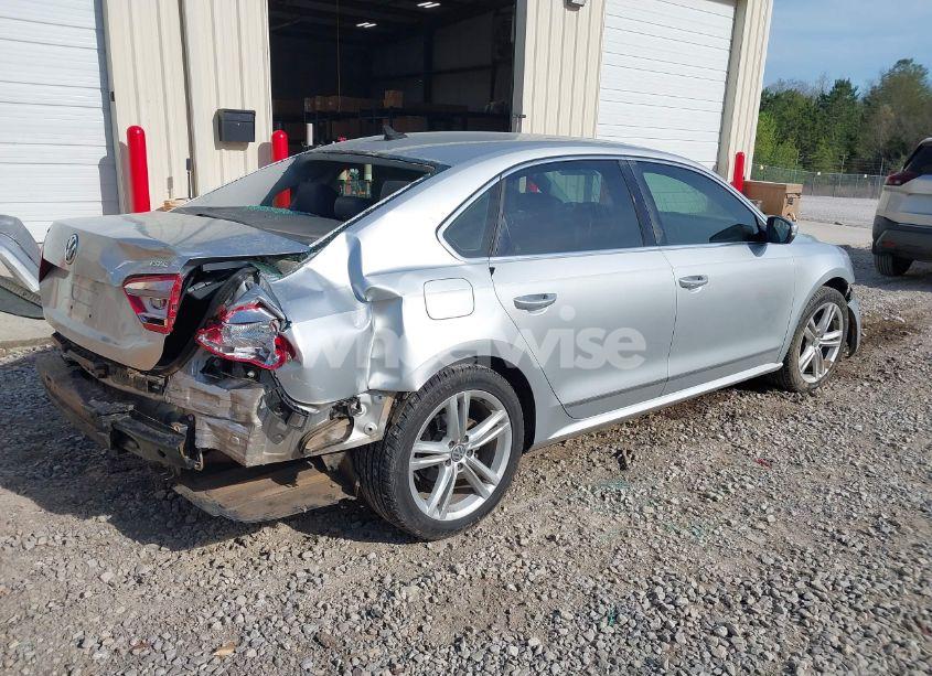 Photo 4 of 2014 Volkswagen Passat 1.8T SEL PREMIUM (VIN 1VWCS7A34EC078258)