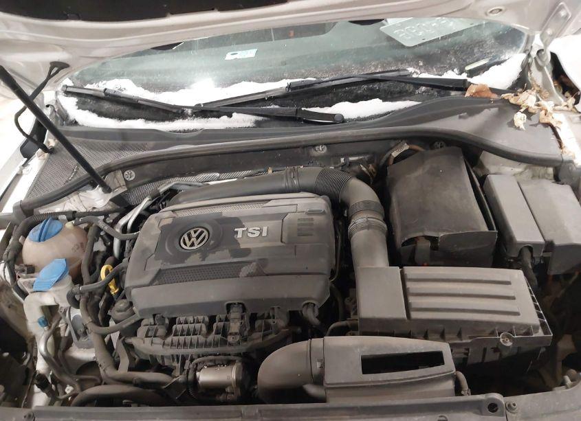 Photo 10 of 2014 Volkswagen Passat 1.8T SEL PREMIUM (VIN 1VWCS7A36EC057394)