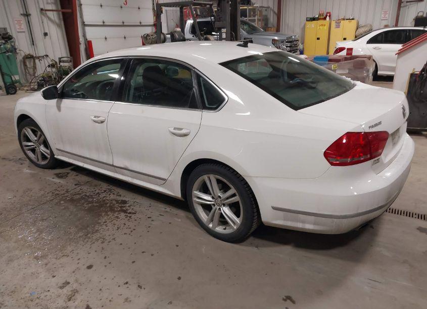 Photo 3 of 2014 Volkswagen Passat 1.8T SEL PREMIUM (VIN 1VWCS7A36EC057394)