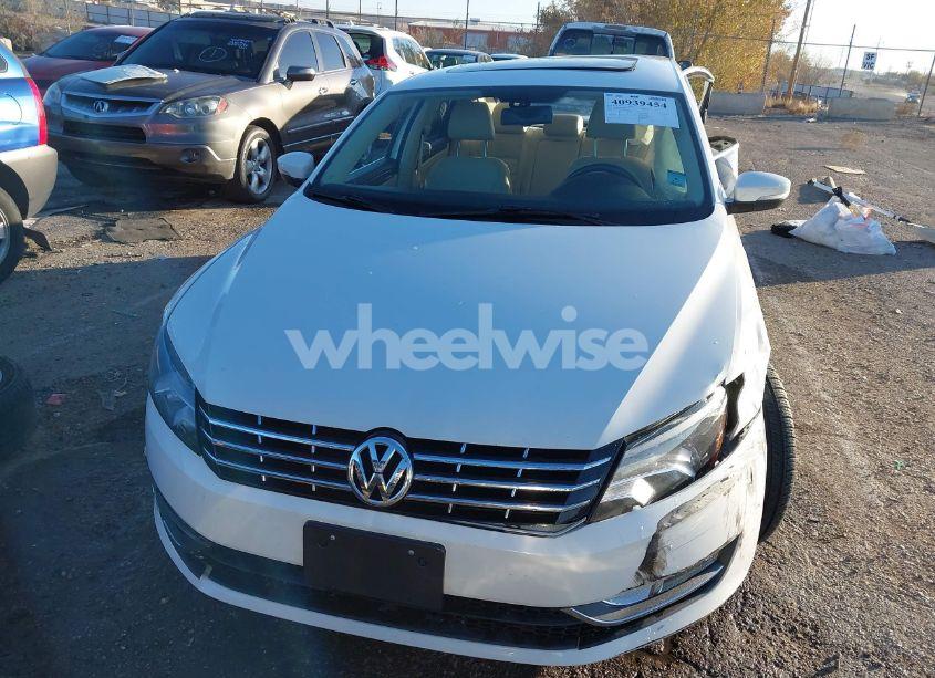 Photo 12 of 2014 Volkswagen Passat 1.8T SEL PREMIUM (VIN 1VWCS7A3XEC082766)