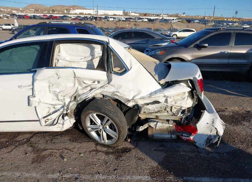 Photo 6 of 2014 Volkswagen Passat 1.8T SEL PREMIUM (VIN 1VWCS7A3XEC082766)