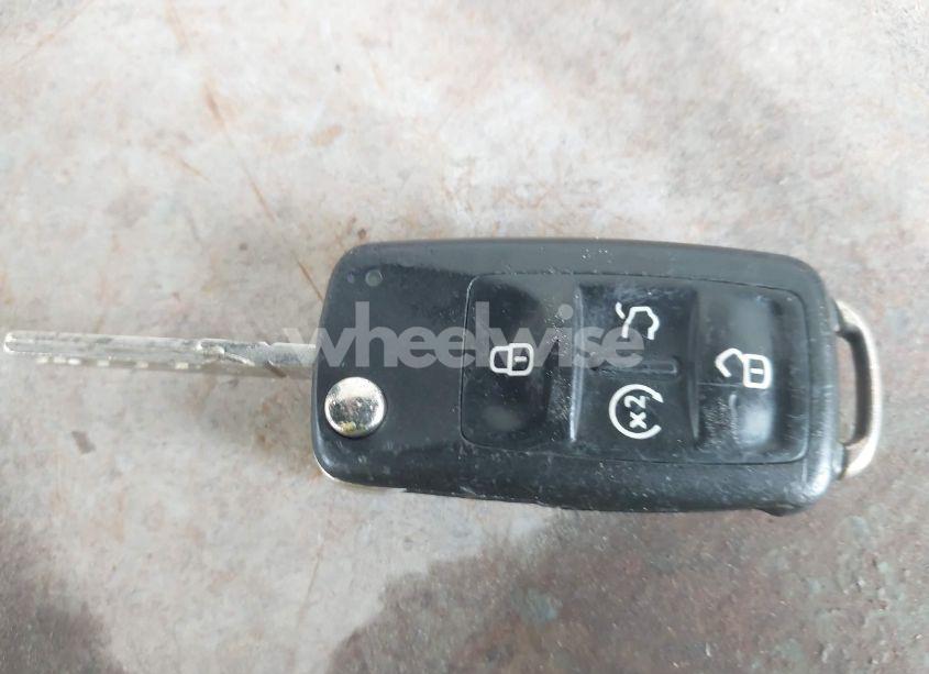 Photo 11 of 2015 Volkswagen Passat 1.8T SEL PREMIUM (VIN 1VWCT7A30FC117765)