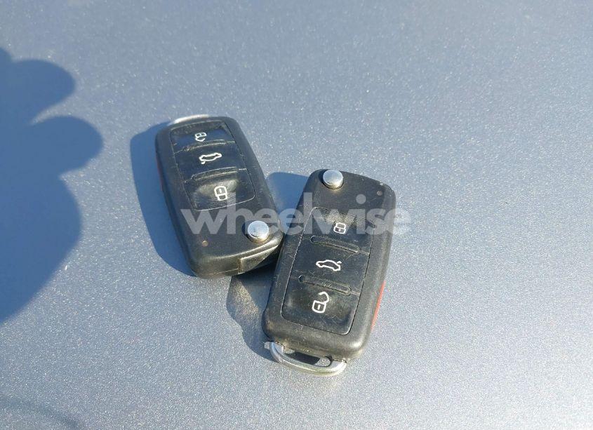 Photo 11 of 2016 Volkswagen Passat 1.8T SEL (VIN 1VWCT7A30GC018803)