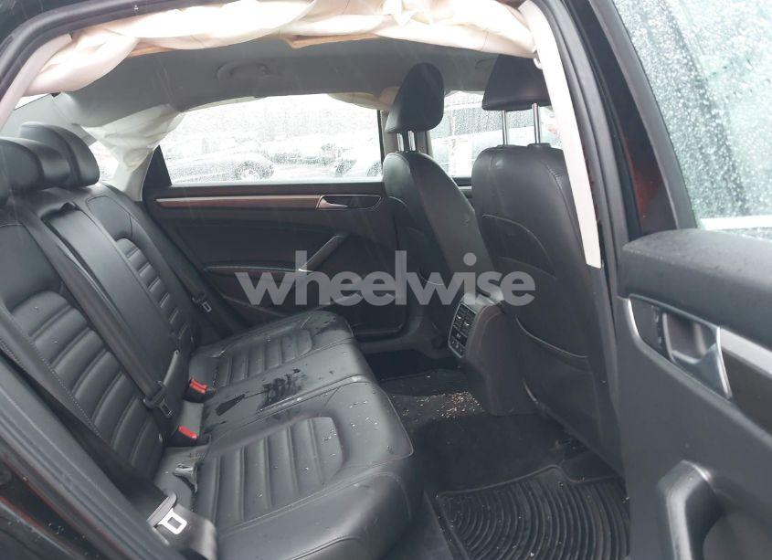 Photo 8 of 2016 Volkswagen Passat 1.8T SEL (VIN 1VWCT7A30GC018803)