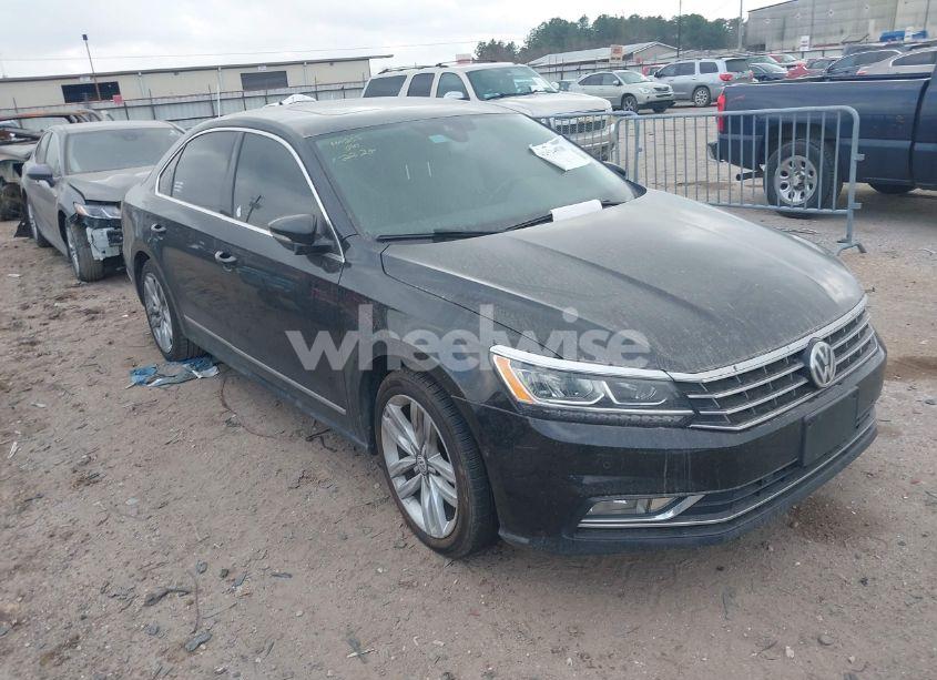 2017 Volkswagen Passat 1.8T SEL PREMIUM (VIN 1VWCT7A30HC046182) main photo