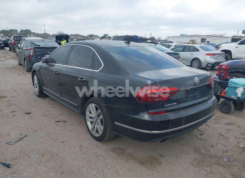 Photo 3 of 2017 Volkswagen Passat 1.8T SEL PREMIUM (VIN 1VWCT7A30HC046182)