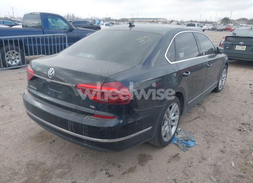Photo 4 of 2017 Volkswagen Passat 1.8T SEL PREMIUM (VIN 1VWCT7A30HC046182)