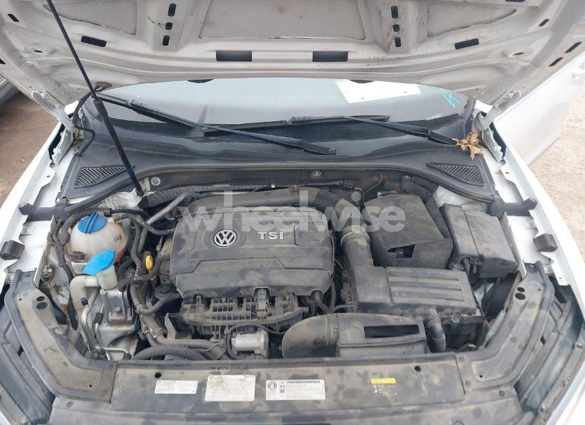 Photo 10 of 2017 Volkswagen Passat 1.8T SEL PREMIUM (VIN 1VWCT7A30HC081224)