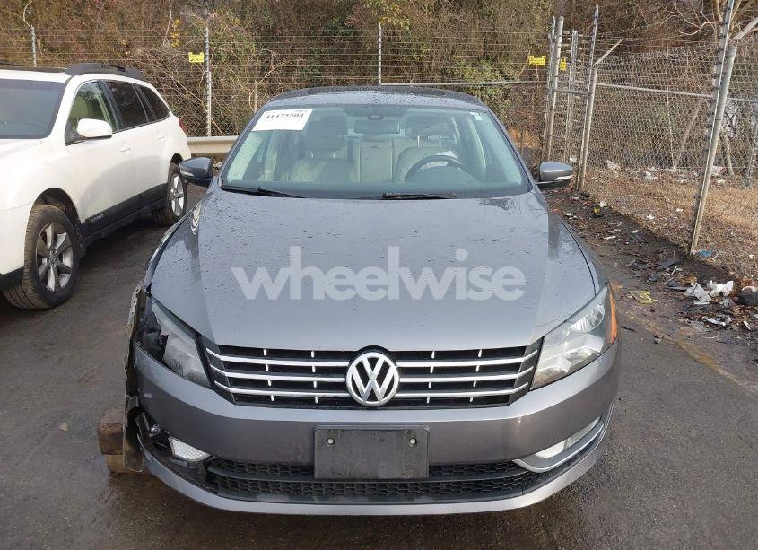 Photo 12 of 2014 Volkswagen Passat 1.8T SEL PREMIUM (VIN 1VWCT7A31EC054612)