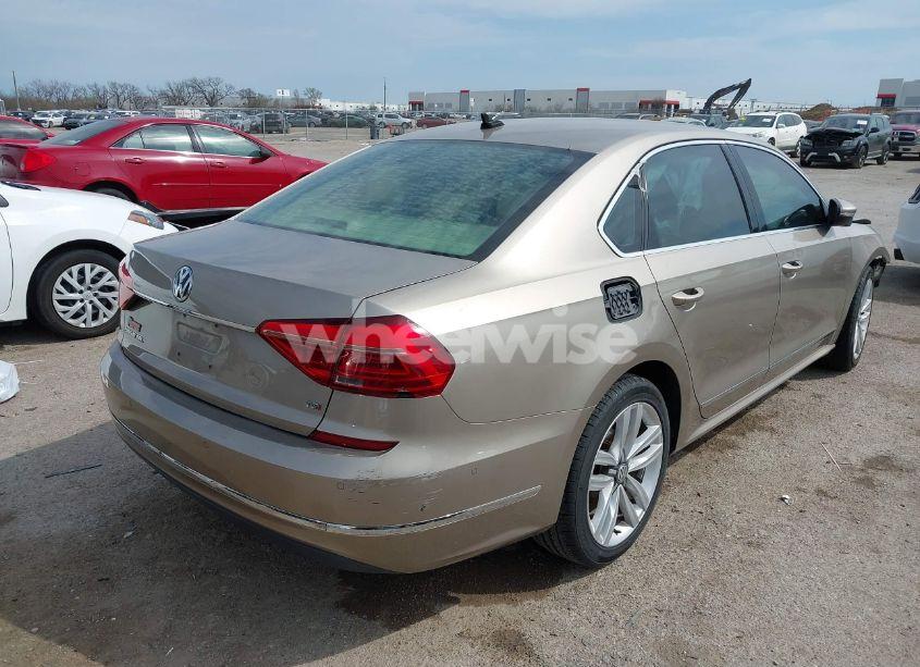 Photo 4 of 2016 Volkswagen Passat 1.8T SEL PREMIUM (VIN 1VWCT7A31GC015070)