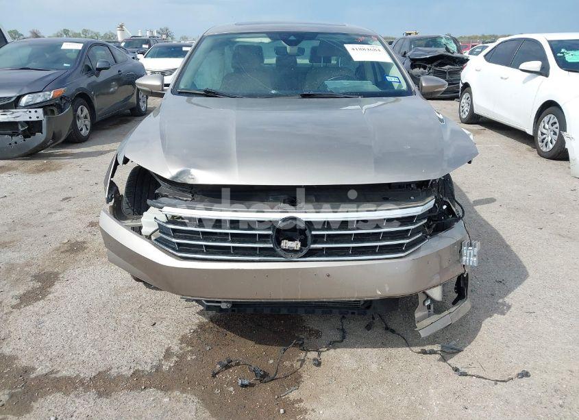 Photo 6 of 2016 Volkswagen Passat 1.8T SEL PREMIUM (VIN 1VWCT7A31GC015070)