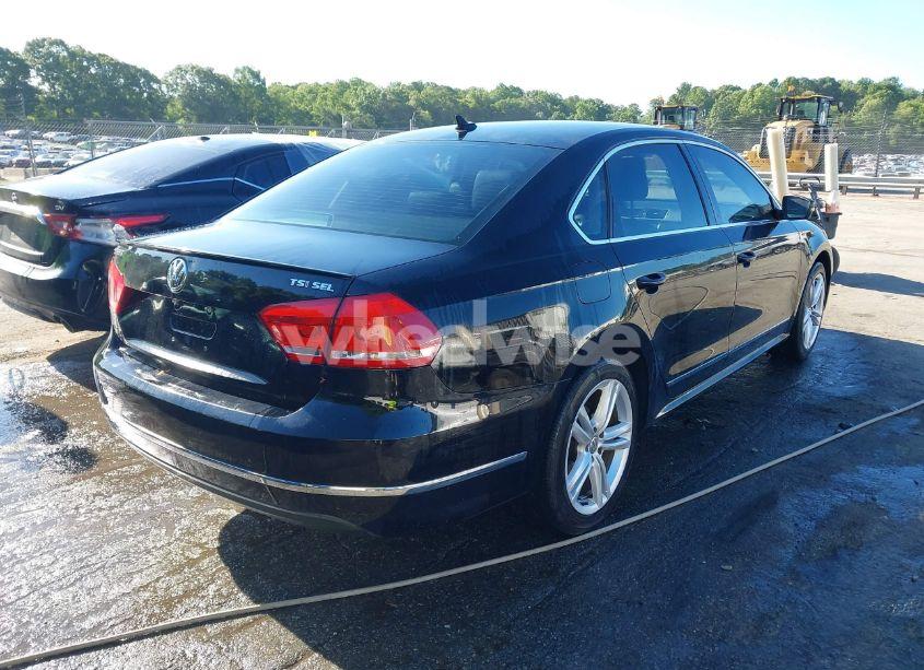 Photo 4 of 2014 Volkswagen Passat 1.8T SEL PREMIUM (VIN 1VWCT7A32EC033140)