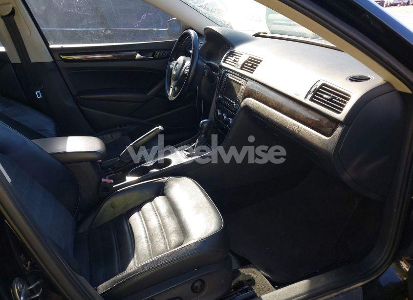 Photo 5 of 2014 Volkswagen Passat 1.8T SEL PREMIUM (VIN 1VWCT7A32EC033140)