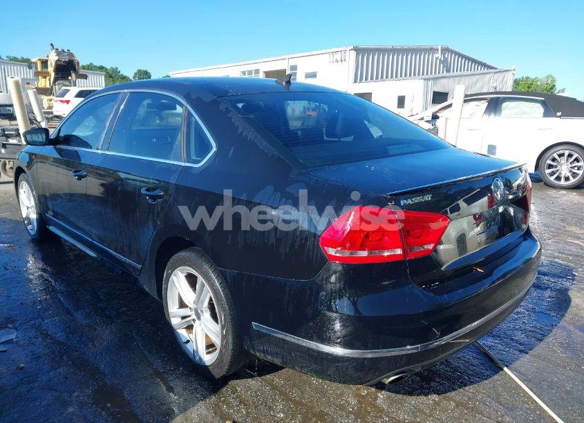 Photo 6 of 2014 Volkswagen Passat 1.8T SEL PREMIUM (VIN 1VWCT7A32EC033140)