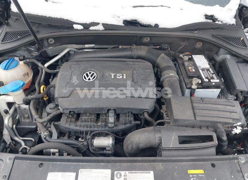 Photo 10 of 2017 Volkswagen Passat 1.8T SEL PREMIUM (VIN 1VWCT7A32HC033434)