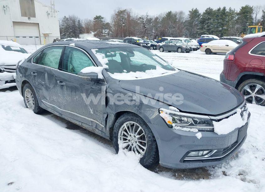 Photo 6 of 2017 Volkswagen Passat 1.8T SEL PREMIUM (VIN 1VWCT7A32HC033434)