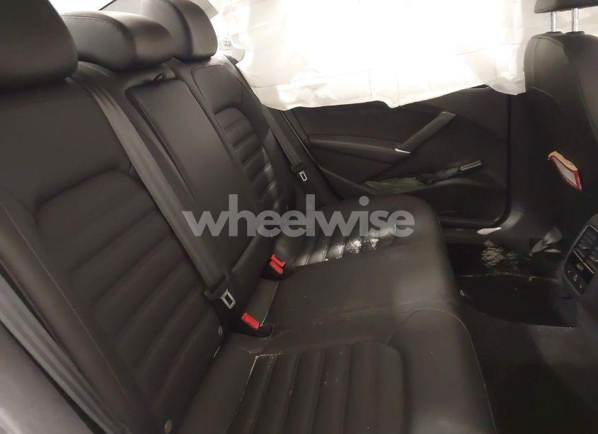 Photo 8 of 2017 Volkswagen Passat 1.8T SEL PREMIUM (VIN 1VWCT7A33HC040893)