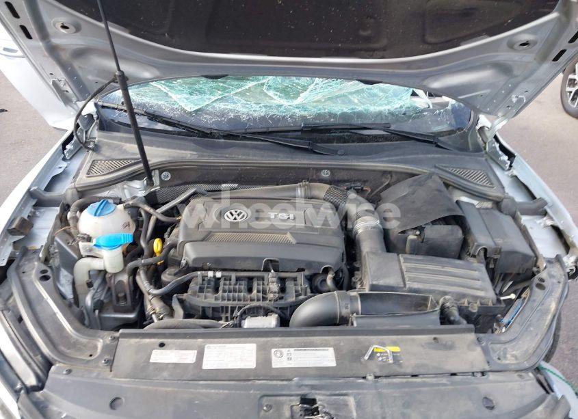 Photo 10 of 2017 Volkswagen Passat 1.8T SEL PREMIUM (VIN 1VWCT7A33HC060609)