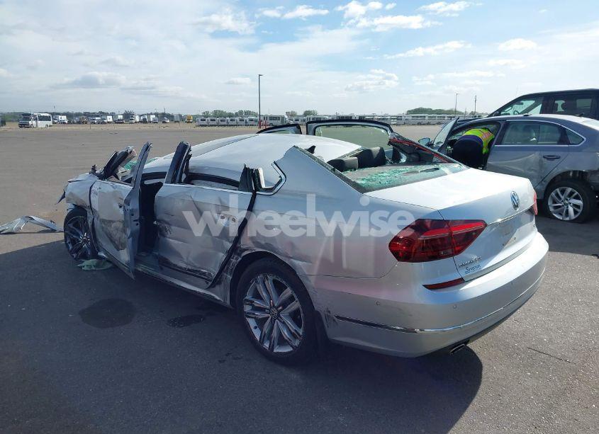 Photo 3 of 2017 Volkswagen Passat 1.8T SEL PREMIUM (VIN 1VWCT7A33HC060609)