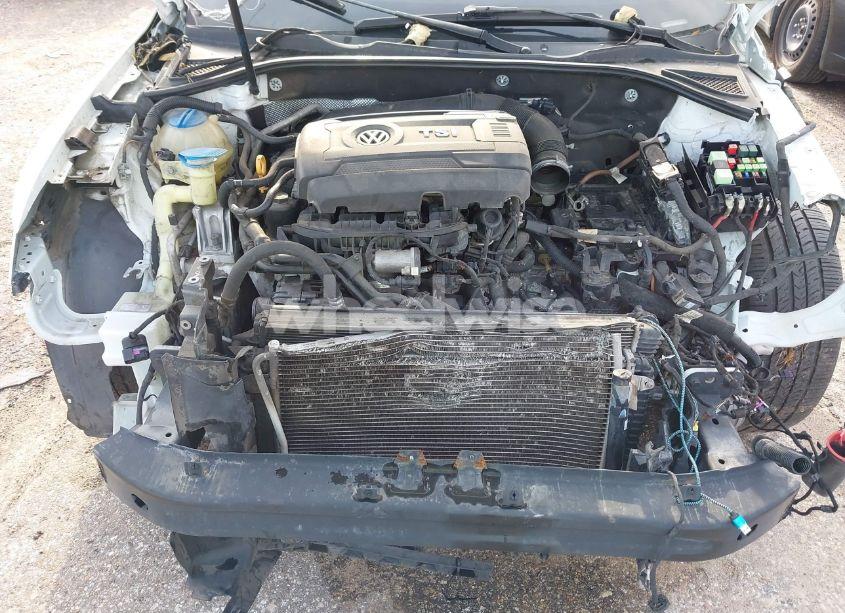 Photo 10 of 2017 Volkswagen Passat 1.8T SEL PREMIUM (VIN 1VWCT7A33HC079645)