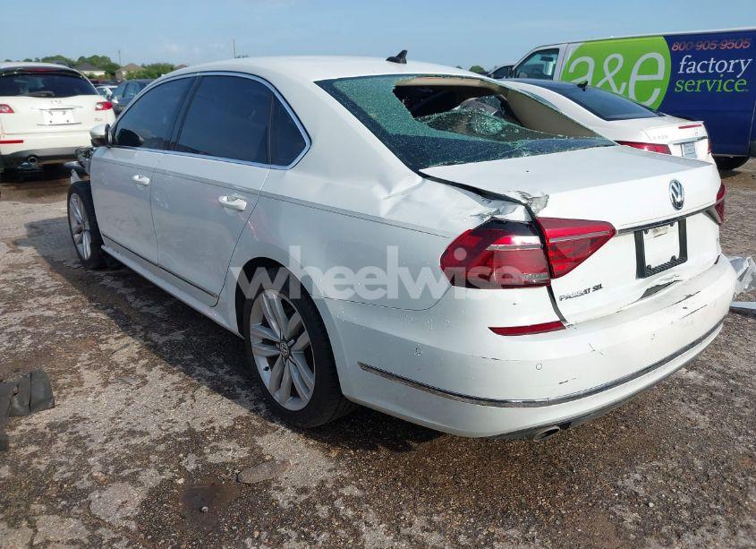 Photo 3 of 2017 Volkswagen Passat 1.8T SEL PREMIUM (VIN 1VWCT7A33HC079645)